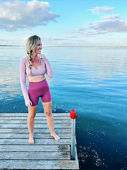 Deepfake My Wife: Request for AI Fakes,  Animations