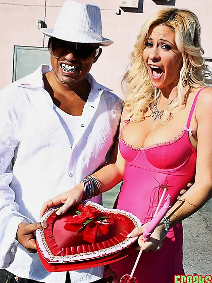 Phyllisha Anne feels the warmth of black monster dick deep insid