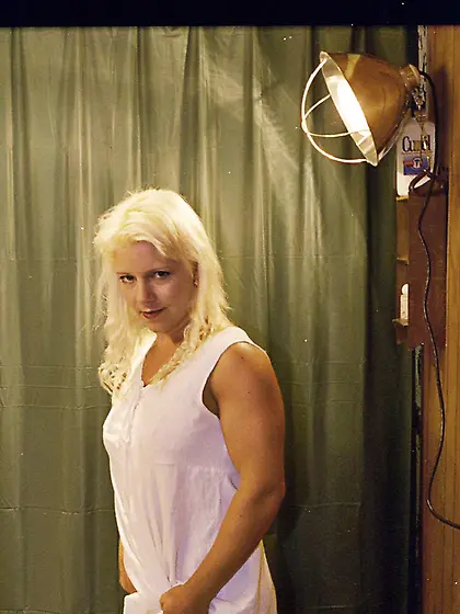 Blonde hottie huge clit