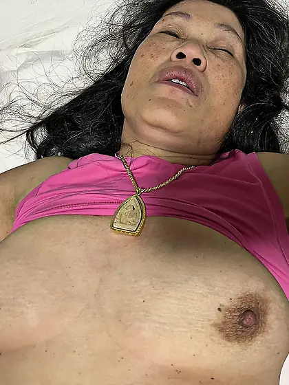 Thai Girlfriend Tits