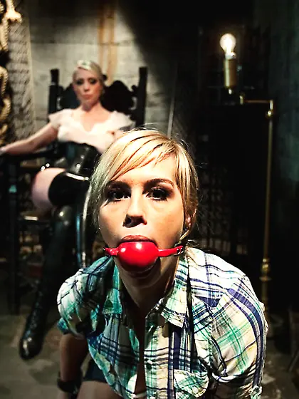 Hard spanking sexy queen