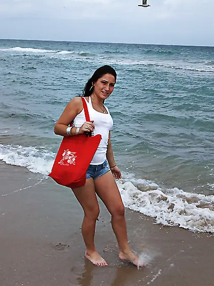 Stripping beach amateur