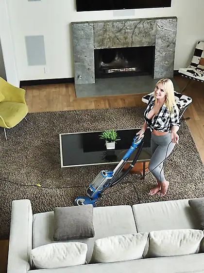 Curvy mom fucked by brother