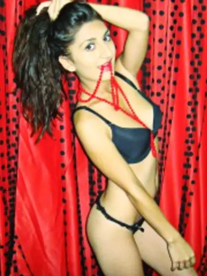 Brunette aaliyah perform anal