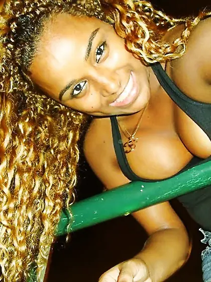 Black and ebony beauties (slum Rio de Janeiro) 1
