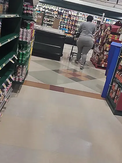 Candid huge ass!