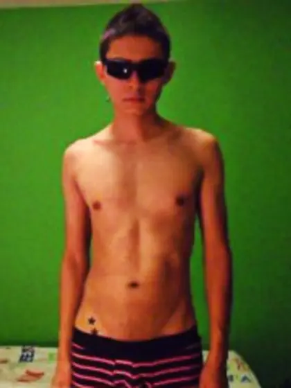 Brunette andy1995live perform close