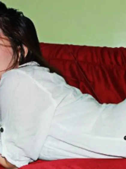 Brunette ayemi perform anal