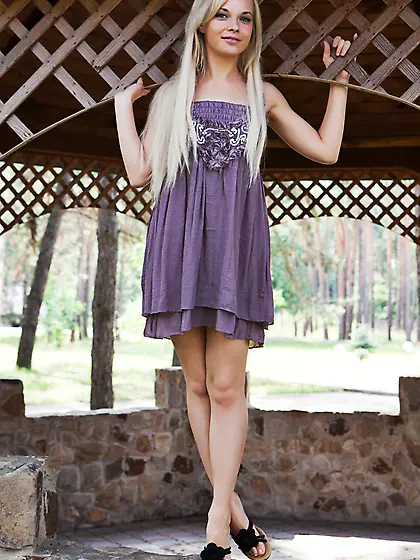 Feeona is looking hot as hell in her purple dress today.