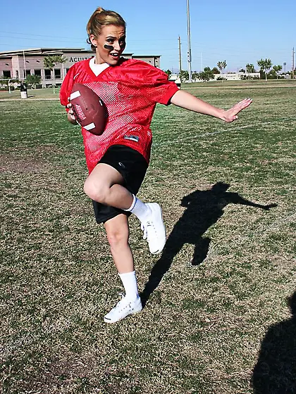 Sporty college chick Ruby Ryder spreads her legs and takes coach