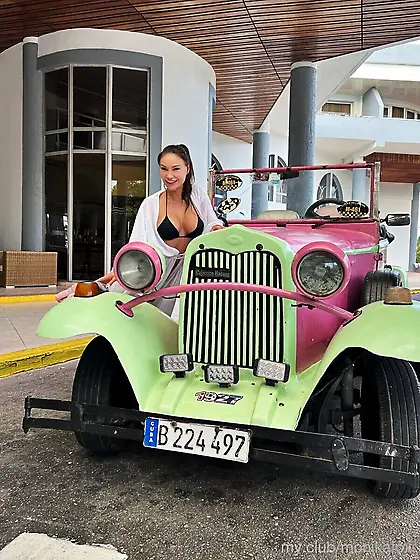 Monika Fox Free Photos