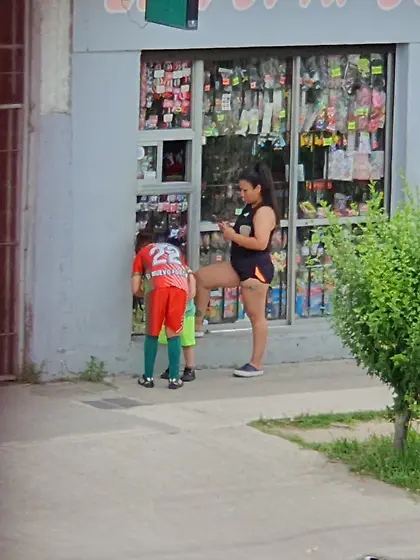 Espiando chicas en la calle