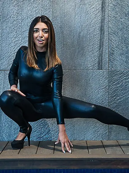 Curvy milf pussy licked by lover