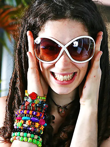 Pale young hairy pussy