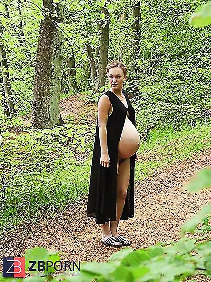 Pregnant outdoor - N.  C.