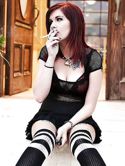 Tiny tits emo blowjob