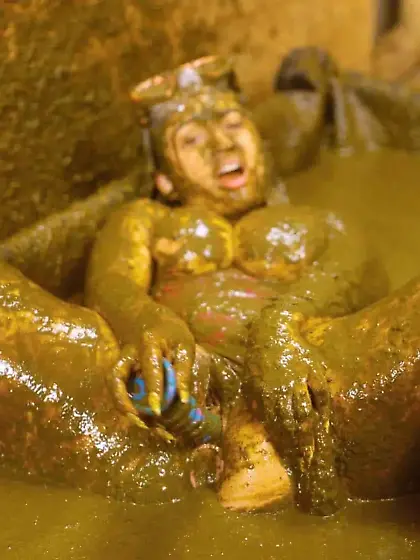 Rada Brewer: Filling My Swimsuit