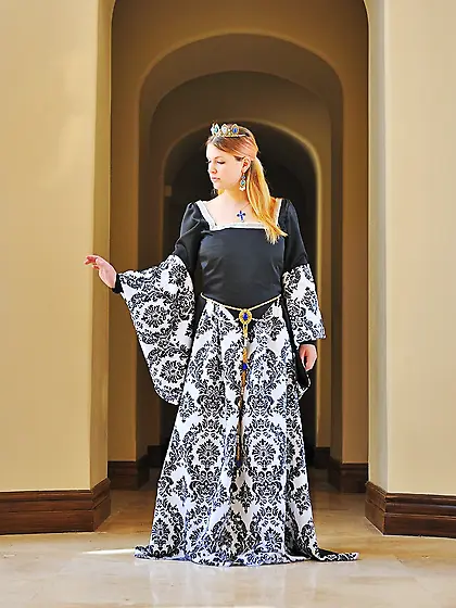 Glamorous seductive babe medieval