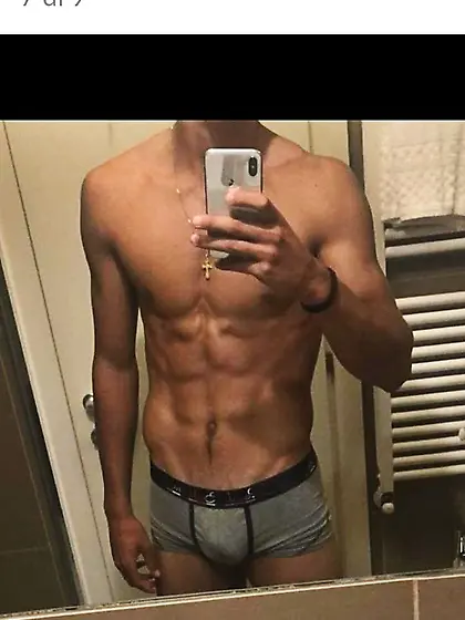 Lorenzo Musetti nudes