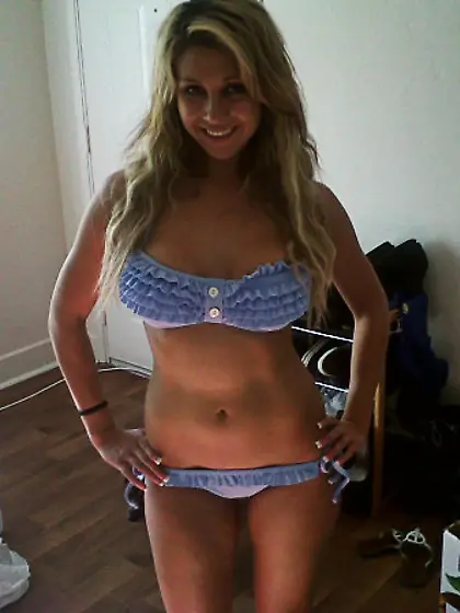 LIL OLE ME MRS. DONT GIVE A FUCK