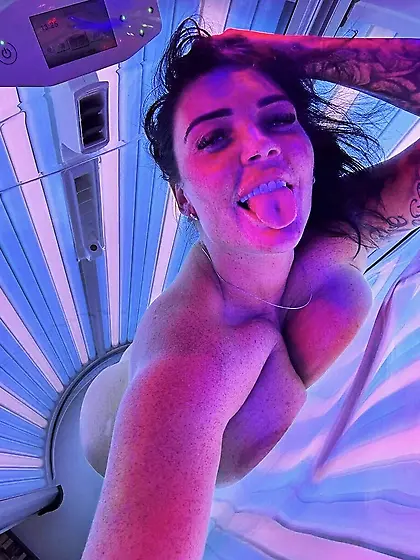 British Chav Emma Leigh