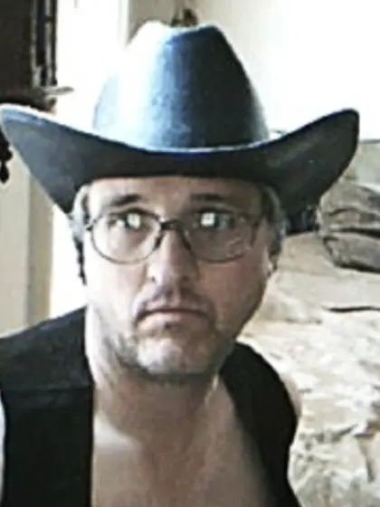 Brunette studman06 perform anal