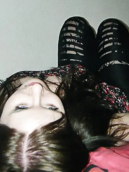 Jeune salope aux gros seins