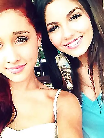 Celebrity faces that need cum