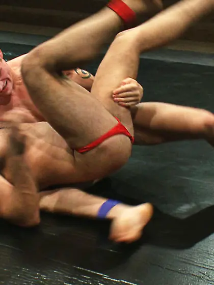 Salad tossing stud fuck ass and gets cock...