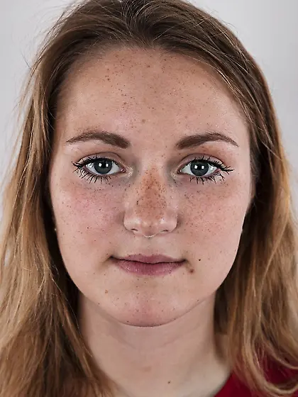 Natural tits young casting