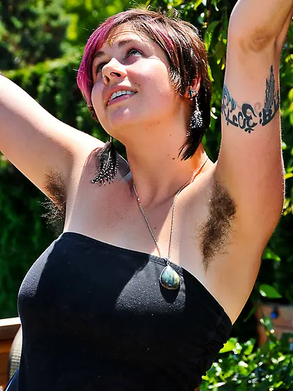 Full figured hippie girl