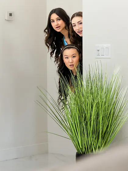 Kimmy Kimm, Tiana Blow and Eliza Ibarra pleasuring lucky dude in