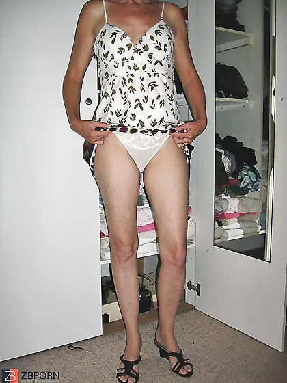 My redhead wifey raising up her sundress