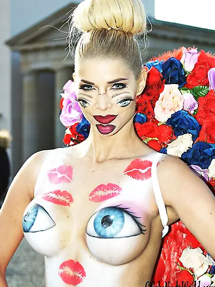 Bodypaint pics of Micaela Schäfer