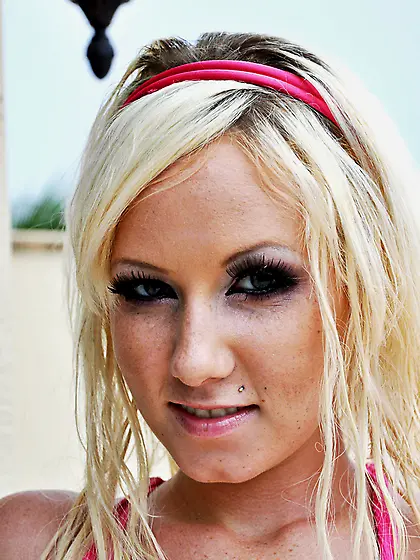 Cute slut pink fingered