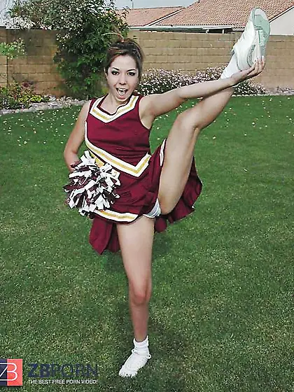 Cheerleader Upskirt