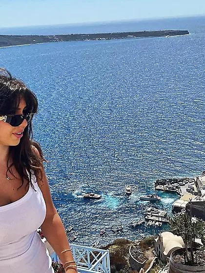 arab slut with massive milk jugs