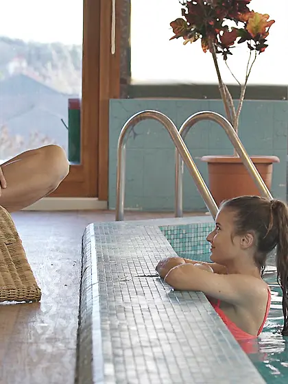 Anita Bellini is going to get fingered and it is all orgasmic