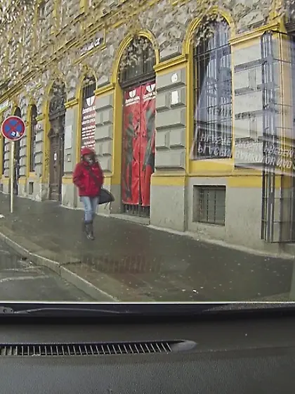 Taxi driver seduces cute brunette and fucks...