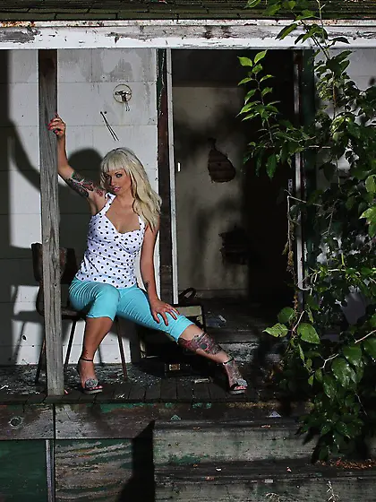 If all blonde babes were like Lynn Pops,  the world would be a be