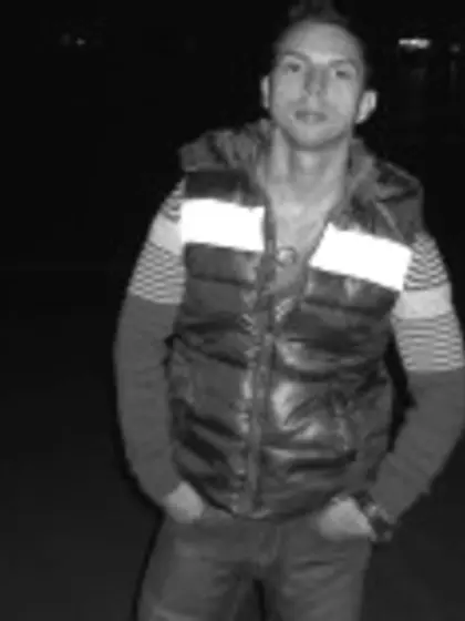 Brunette Extremboy Fingering.