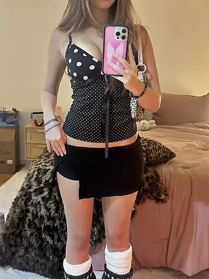 Legs for stroking the tip until it erupts