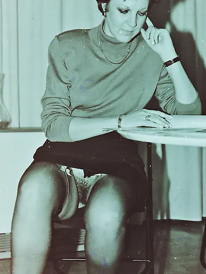 They are really hot and sexy women!! Retro pics!!!