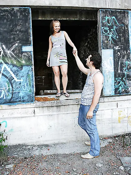 Teenage babe is going to get screwed from behind as well