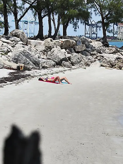 Lucky fellow with a gigantic cock bangs these lustful babe in a