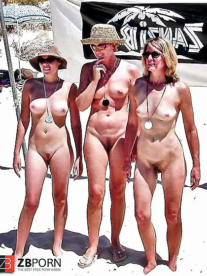 Nude Fledgling Moms in Groups