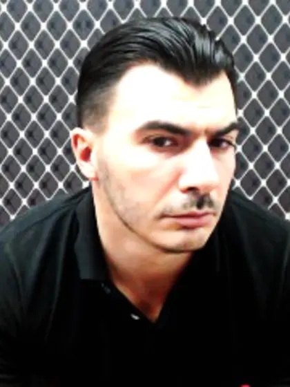 Brunette aressteel perform close