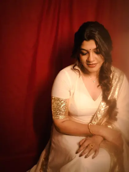 Mallu milk cow Aparna Balamurali