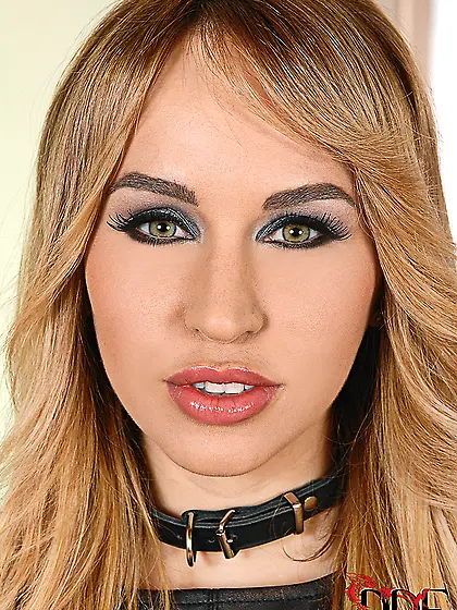 Hungarian anal dildo masturbation