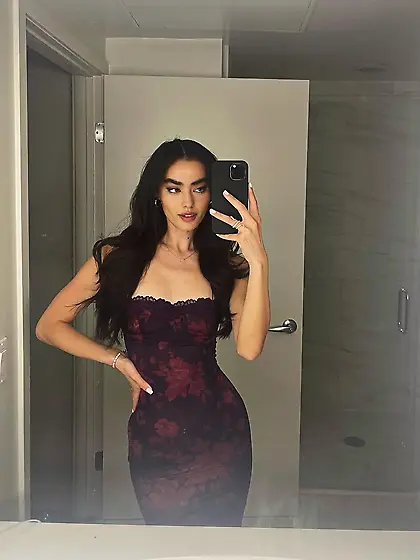 Mixed Asian Model Mia